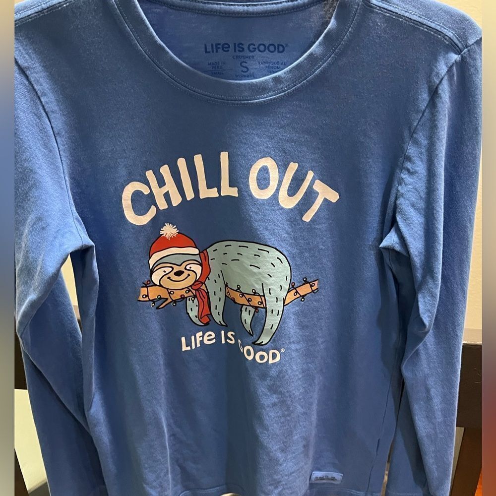 EUS Life is Good Blue “Chill Out” Shirt Size Small #345